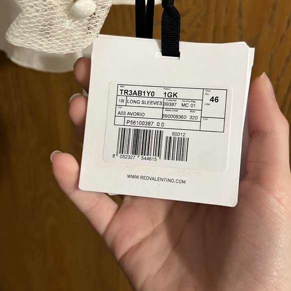 Valentino point d’esprit tulle top! Sold out everywhere - Picture 5 of 5